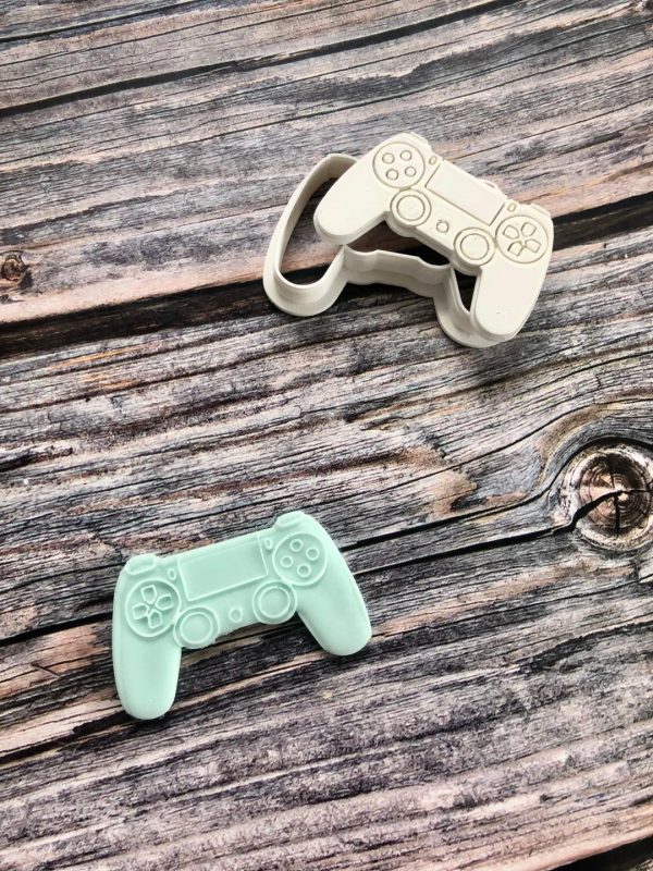 pc cONTROL 2 Games Controller Cookie Cutter and Fondant Stamp Embosser, X Box, PS5, Playstation, Gaming