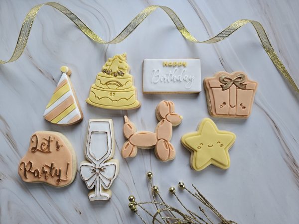 8054634a-49a0-43ba-995a-e38d3112f66f Sausage Dog Balloon Cookie Cutter and Fondant Stamp, Balloon Animal, Birthday Balloon, Birthday Cookie Cutter