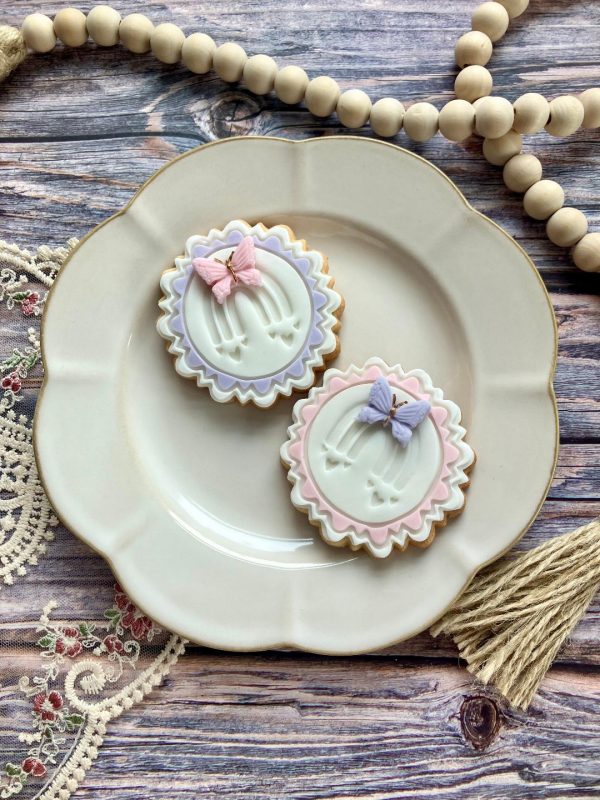 Pretty Border Cookie Cutter and Fondant Stamp Pretty Border Cookie Cutter and Fondant Stamp