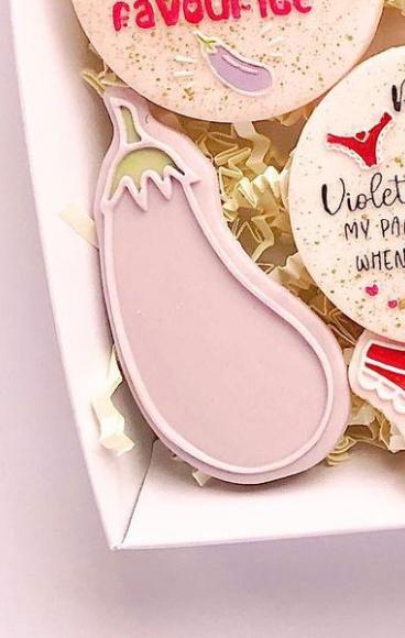 Aubergine Cookie Cutter and Fondant Stamp Embosser