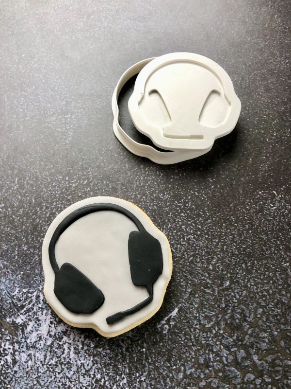 Gaming Headset Cookie Cutter and Fondant Stamp Embosser, X Box, PS5, Playstation, Gaming, Headphones