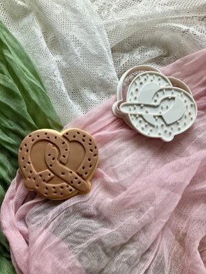Pretzel Cookie Cutter and Fondant Stamp Embosser, New York, Food, Bread, German Market