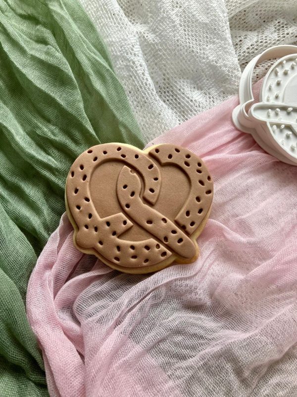 Pretzel 2 Pretzel Cookie Cutter and Fondant Stamp Embosser, New York, Food, Bread, German Market
