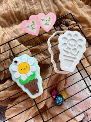 Flower Pot Cookie Cutter and Fondant Stamp Embosser