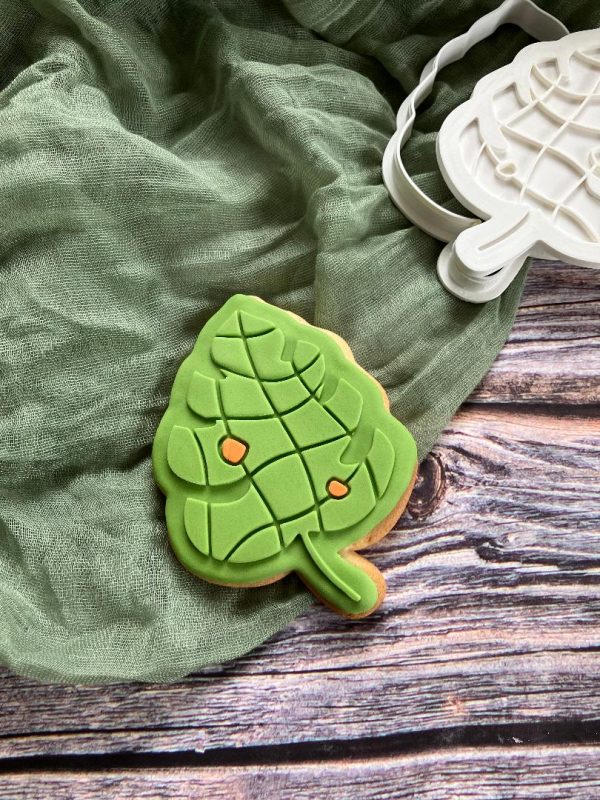 Leaf 3 Leaf Cookie Cutter and Fondant Stamp Embosser, Woodland Theme, Jungle Theme