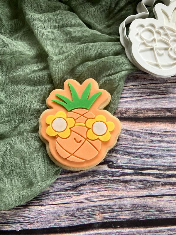 Pineapple Cookie Cutter and Fondant Stamp Embosser, Hippie Fruit, Tropical
