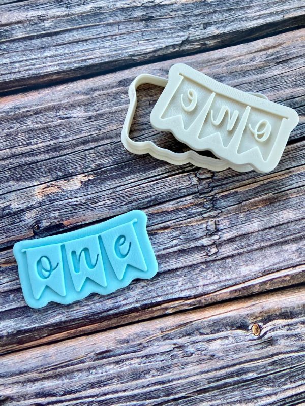 One Bunting Cookie Cutter and Fondant Stamp Embosser