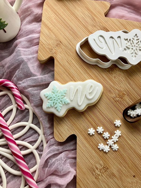 Snowflake One Cookie Cutter and Fondant Embosser Snowflake One Cookie Cutter and Fondant Embosser