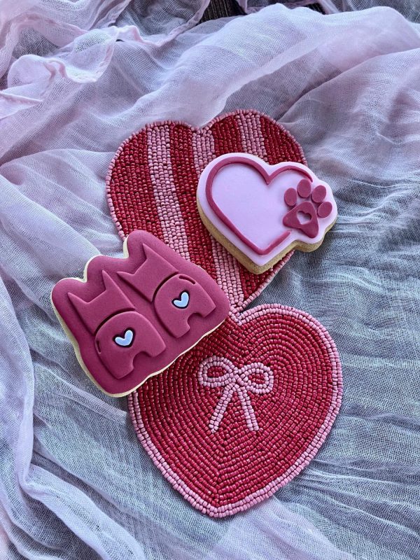 Dogs and Heart Cookie Cutters and Embossers Dogs and Heart Cookie Cutters and Embossers