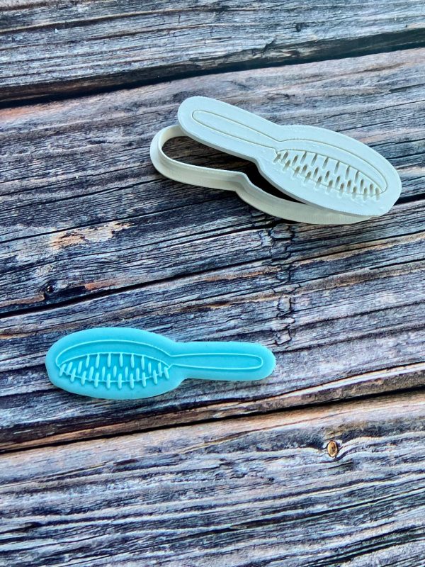 Hairbrush Cookie Cutter and Fondant Stamp Embosser Hairbrush Cookie Cutter and Fondant Stamp Embosser