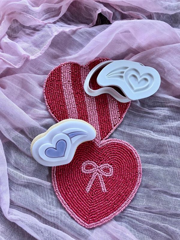 Heart Comet Cookie Cutter and Fondant Embosser Heart Comet Cookie Cutter and Fondant Embosser