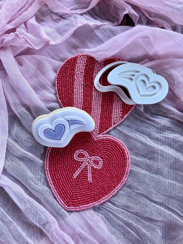 Heart Comet Cookie Cutter and Fondant Embosser Heart Comet Cookie Cutter and Fondant Embosser