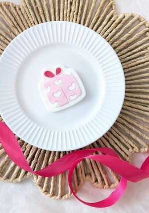 Heart Gift Cookie Cutter and Fondant Embosser