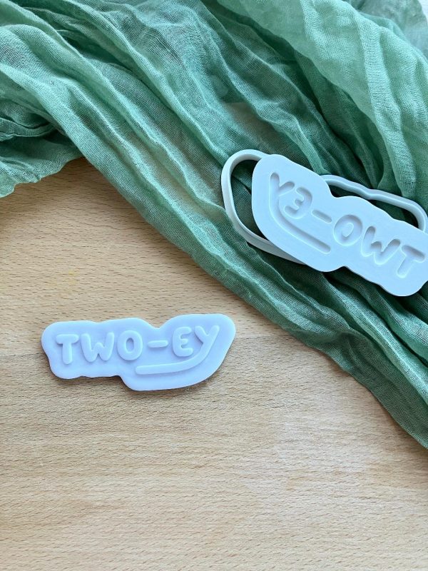 Two-ey Cookie Cutter and Fondant Stamp Embosser Two-ey Cookie Cutter and Fondant Stamp Embosser