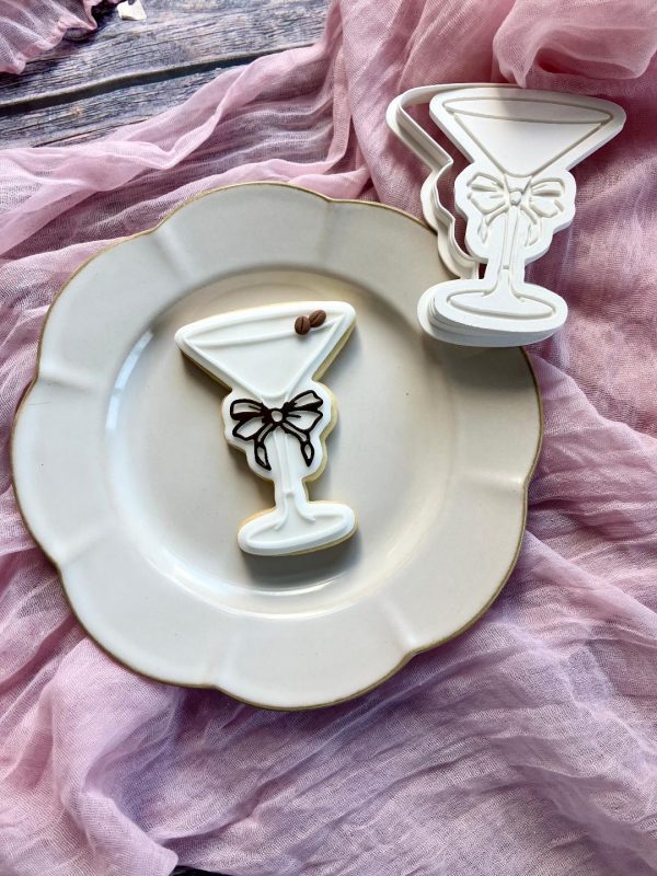 Glass Cookie Cutter and Fondant Stamp Embosser Glass Cookie Cutter and Fondant Stamp Embosser