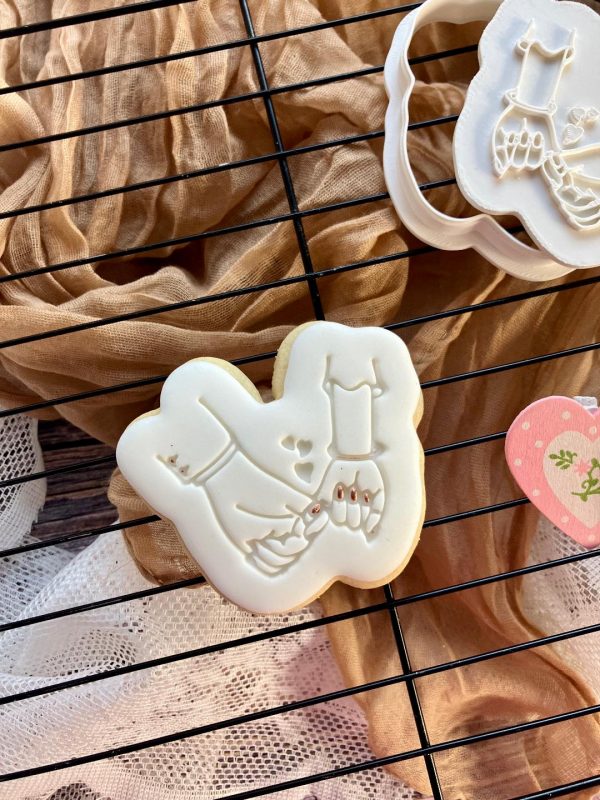 Holding Hands Cookie Cutter and Fondant Stamp