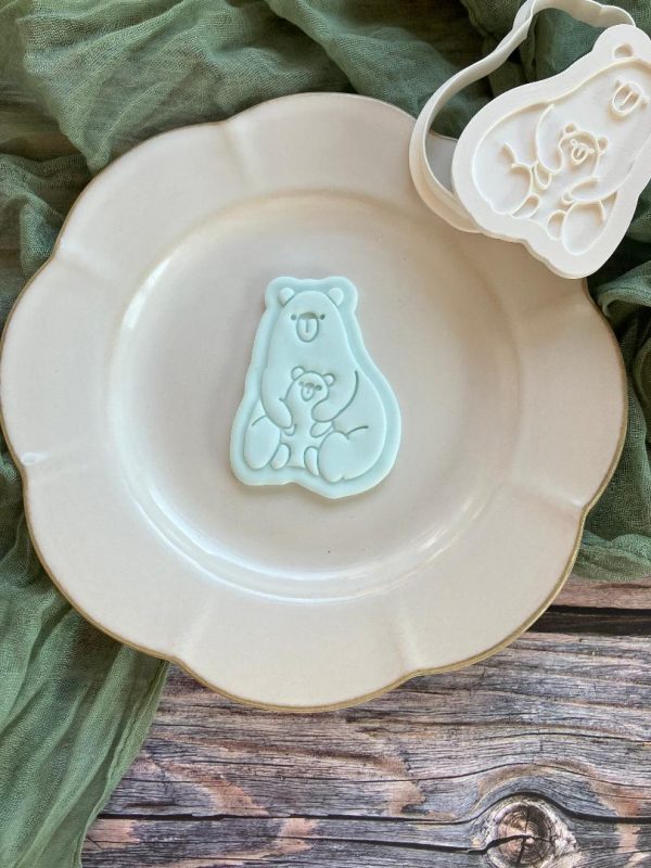 Daddy Bear Cookie Cutter and Fondant Stamp Embosser Daddy Bear Cookie Cutter and Fondant Stamp Embosser