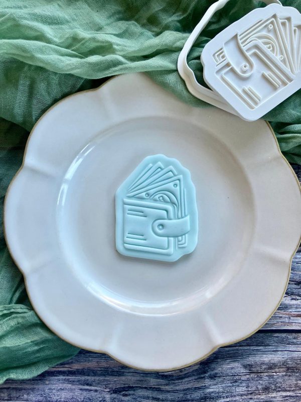 Wallet Cookie Cutter and Fondant Embosser Wallet Cookie Cutter and Fondant Embosser