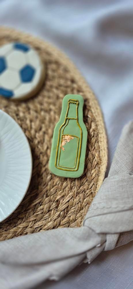 Bottle Cookie Cutter and Fondant Embosser Bottle Cookie Cutter and Fondant Embosser