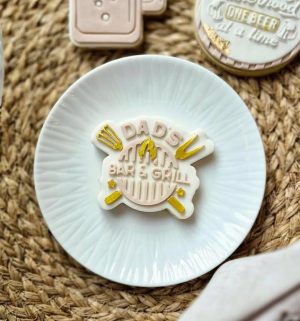 Dad's Bar and Grill Cookie Cutter and Fondant Embosser