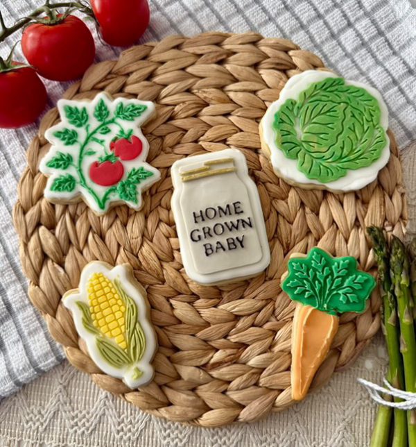 8B2E5D83-9F5E-436C-88E3-41ED728E0481 Tomato Cookie Cutter & Fondant Embosser – Vegetable & Garden