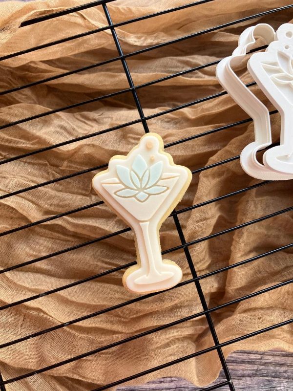 Lotus Cocktail Glass Cookie Cutter and Fondant Embosser Lotus Cocktail Glass Cookie Cutter and Fondant Embosser