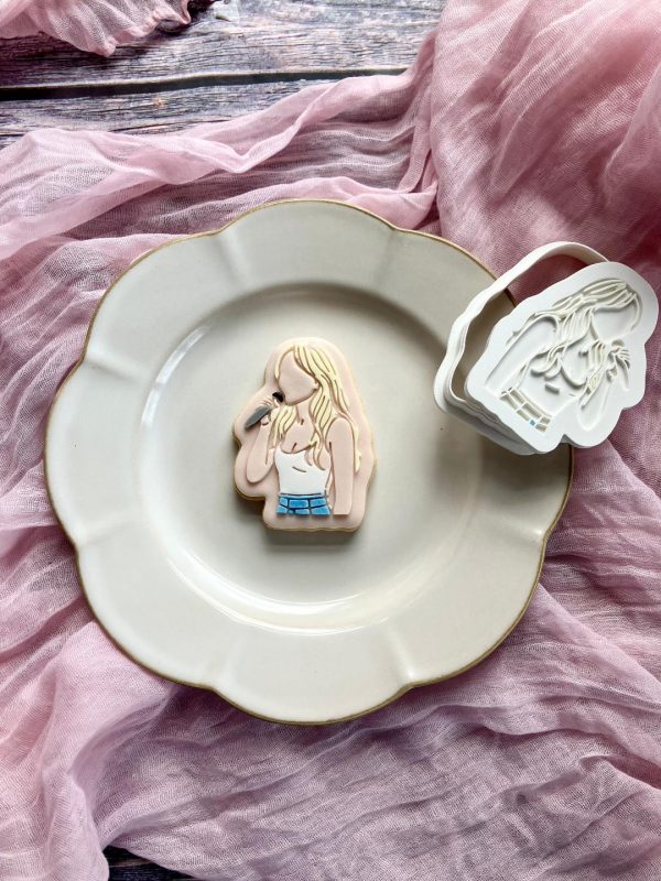 Sabrina Carpenter Cookie Cutter and Fondant Stamp Embosser