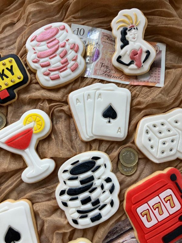 Playing Cards Cookie Cutter & Fondant Stamp – Poker & Vegas