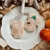 Mouse Holding an Acorn Cookie Cutter & Fondant Embosser – Autumn/Winter Design (8cm)
