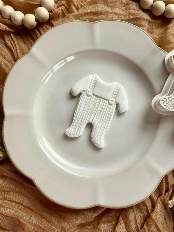 Babygro Cookie Cutter β Textured Fondant Embosser (8cm) 8cm babygro cookie cutter and fondant embosser with textured detail