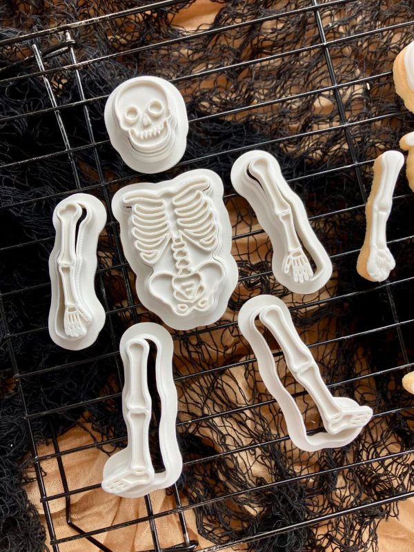 2 Build-a-Skeleton Cookie Cutter & Fondant Embosser Set β 12 Piece Halloween Kit