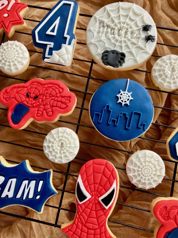 Cityscape with Hanging Web Fondant Embosser – Superhero-Inspired Design (7cm Stamp Only)