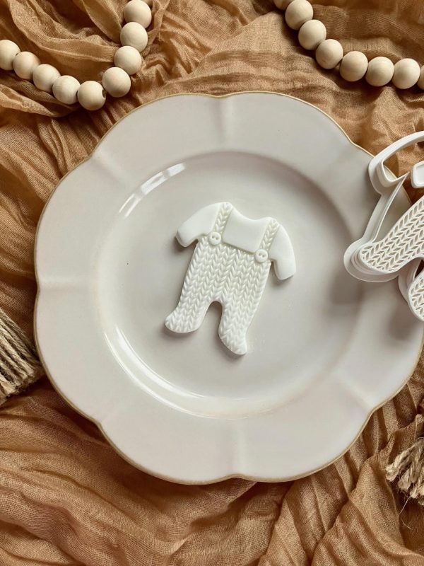 4 Babygro Cookie Cutter & Fondant Embosser β Textured Baby Outfit Design (8cm)