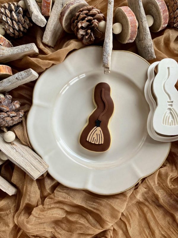 4 Broom Cookie Cutter & Fondant Embosser β Witchy Halloween Design (10cm)