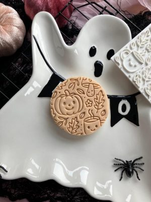 7cm square fondant embosser with pumpkin, latte and mushroom pattern