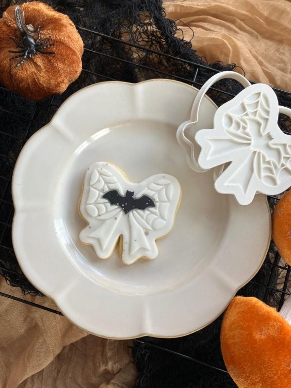 bat bow 4 Bow-Shaped Cookie Cutter & Fondant Embosser β Bat & Spiderweb Halloween Design (8cm)