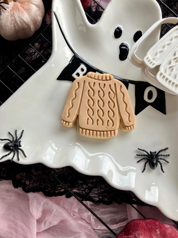 jump 1 Cosy Chunky Sweater Cookie Cutter & Fondant Embosser โ Autumn/Winter Design (8cm)