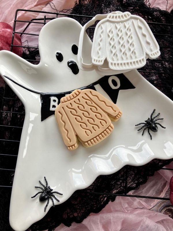 jump 2 Cosy Chunky Sweater Cookie Cutter & Fondant Embosser โ Autumn/Winter Design (8cm)